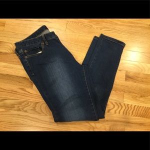 Bass Blue Skinny Jeans with Tapered Fit